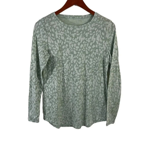 Apt 9 Green Shiny Mint Green Leopard Blouse Top Long Sleeve Size XS Animal Print - Picture 1 of 5
